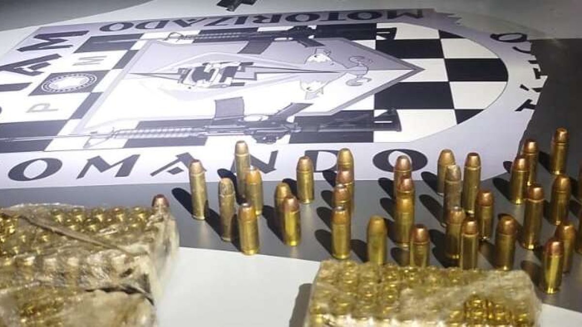 PMCE apreende pistola e 185 munições em imóvel abandonado no José Walter