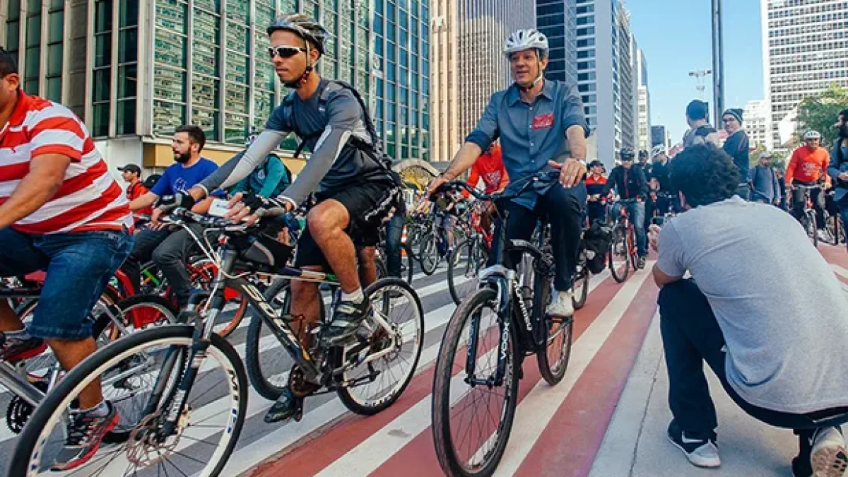 STJ retira Haddad de ação por superfaturamento de ciclovias após oito anos