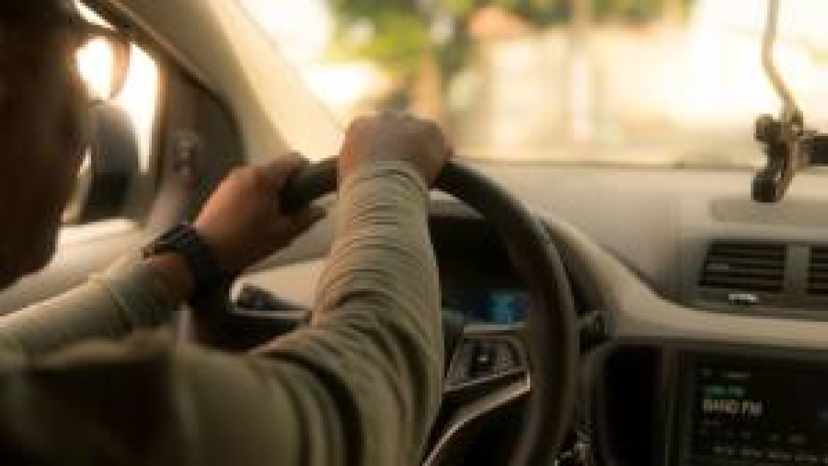 Motoristas de aplicativo terão vínculo empregatício? STF volta a discutir tema