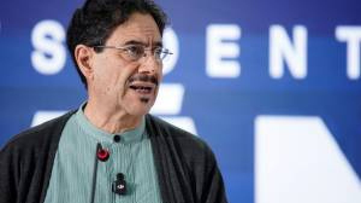 Candidato de esquerda na Colômbia reconhece derrota na disputa presidencial