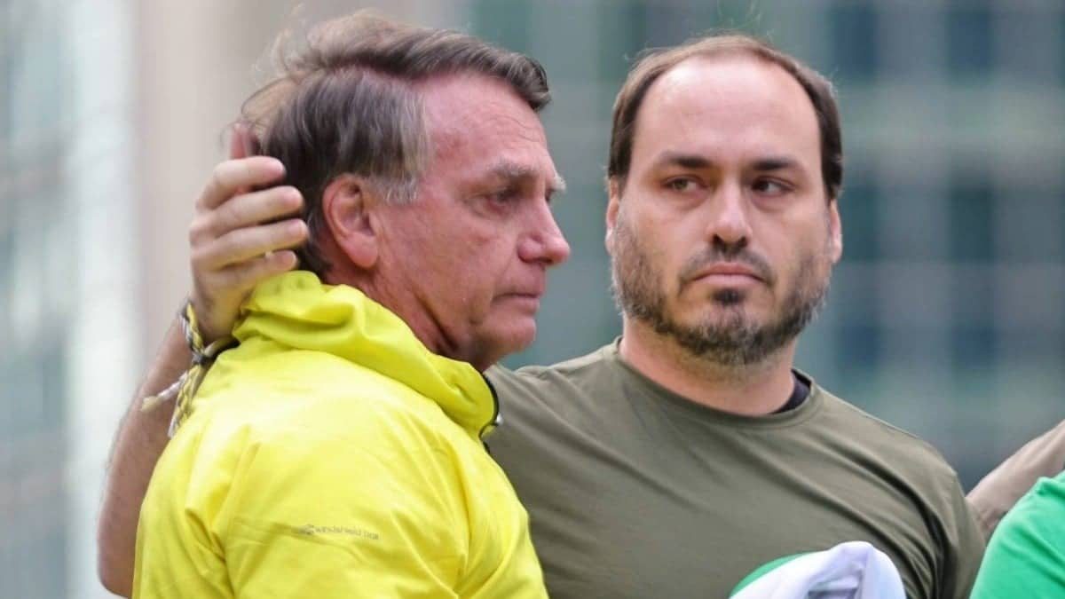 Bolsonaro perde 800 mil seguidores em redes sociais desde novembro