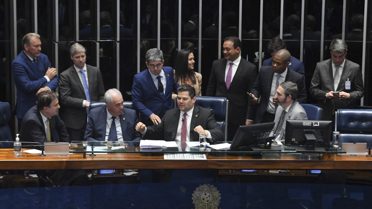 Senado aprova projeto de refinanciamento rural com impacto de R$ 140 bilhões