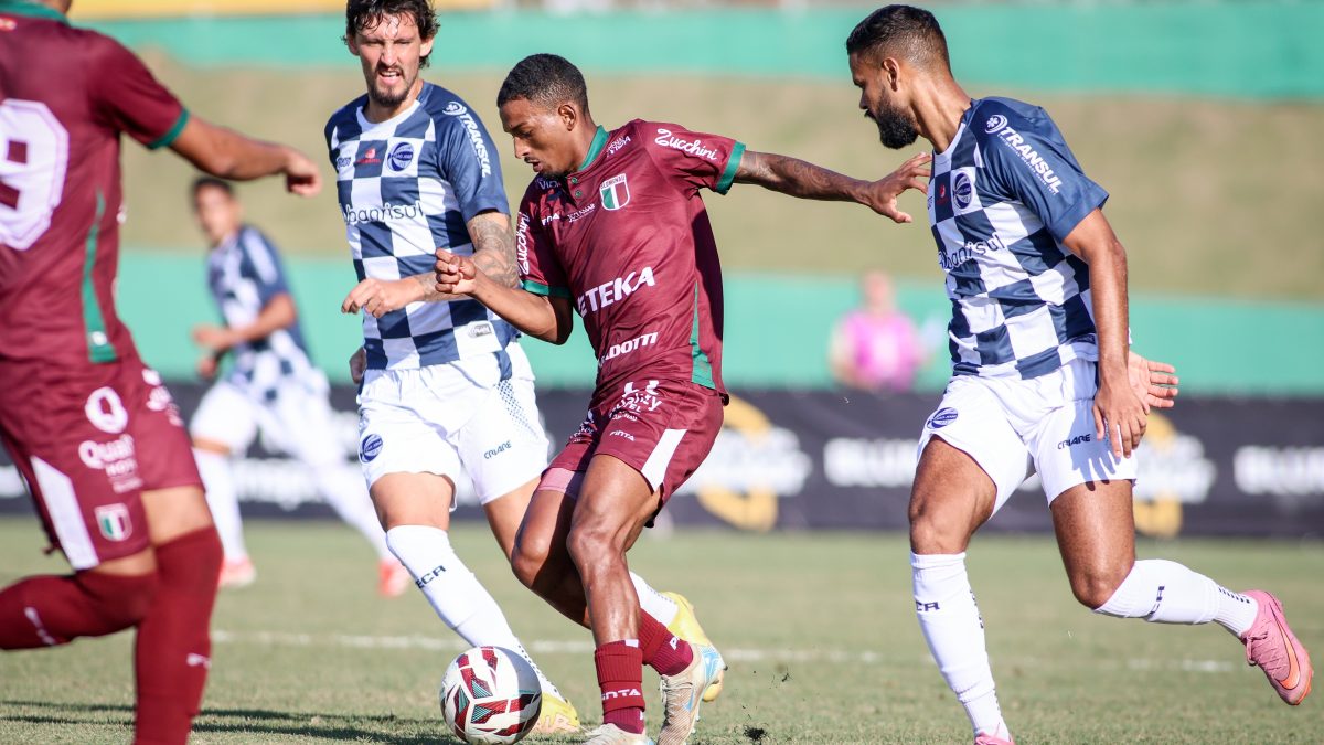 São José vence Blumenau e garante vaga na segunda fase da Série D