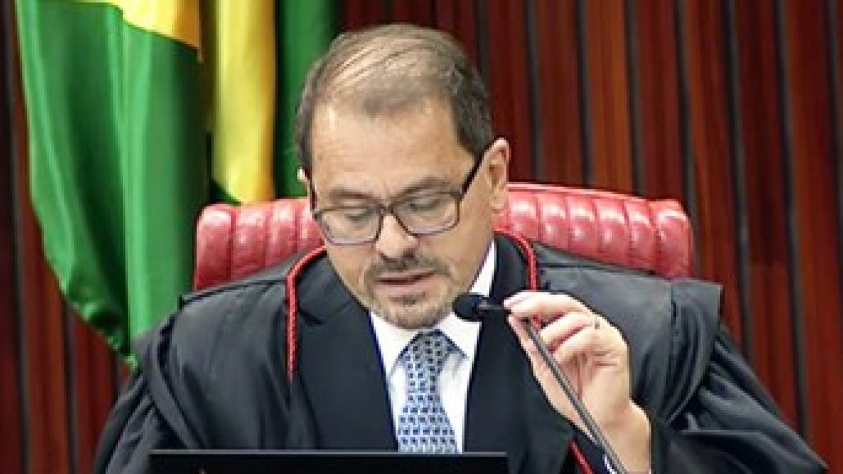 TSE mantém condenação de candidato a vereador que distribuiu água com finalidade eleitoral em Sergipe