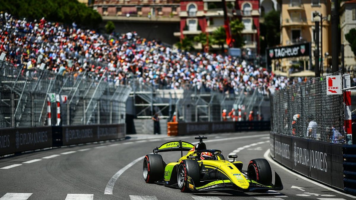 Rafael Câmara termina em 8º na sprint da F2 em Mônaco; Noel Leon vence