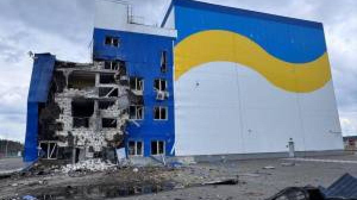 Drone russo atinge depósito nuclear em Chernobyl e provoca incêndio