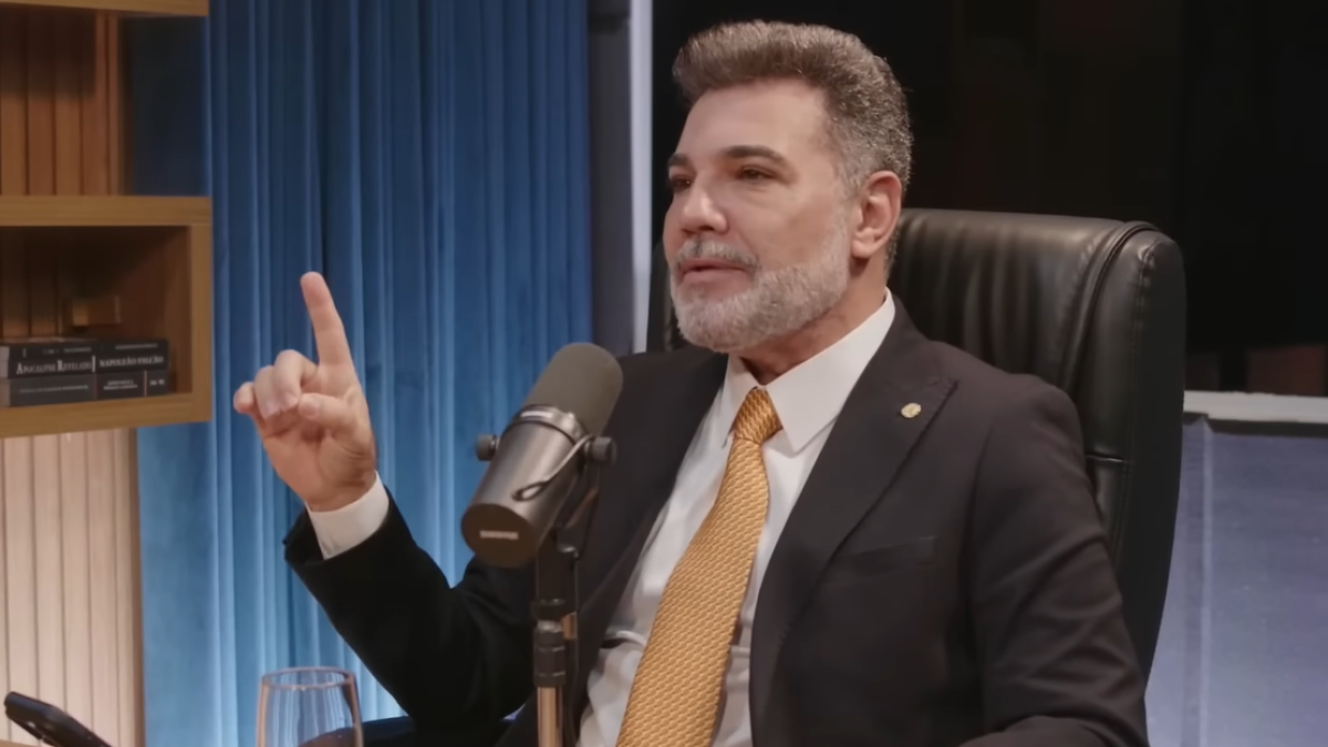 Marco Feliciano critica Bolsonaro por abandono em corrida ao Senado