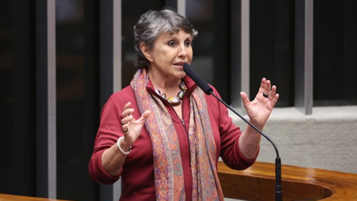Comissão aprova cota de 50% para mulheres na direção de clubes e associações