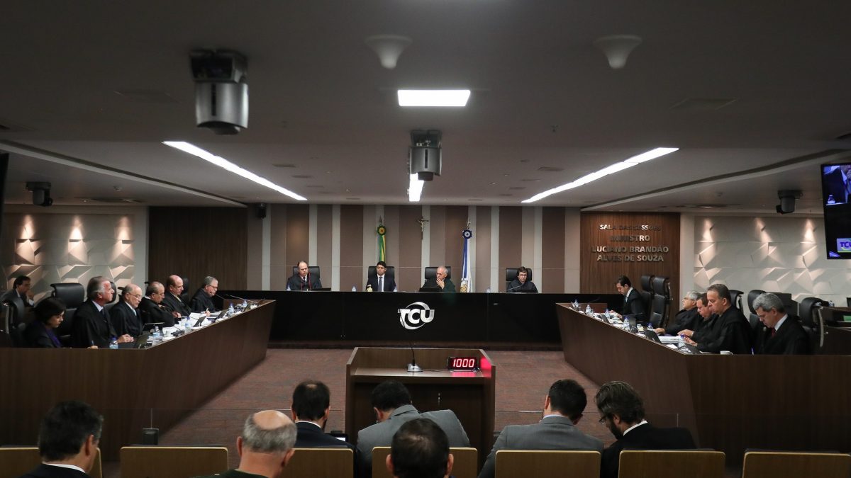 TCU cria gratificação que pode elevar salários de servidores em até 15%