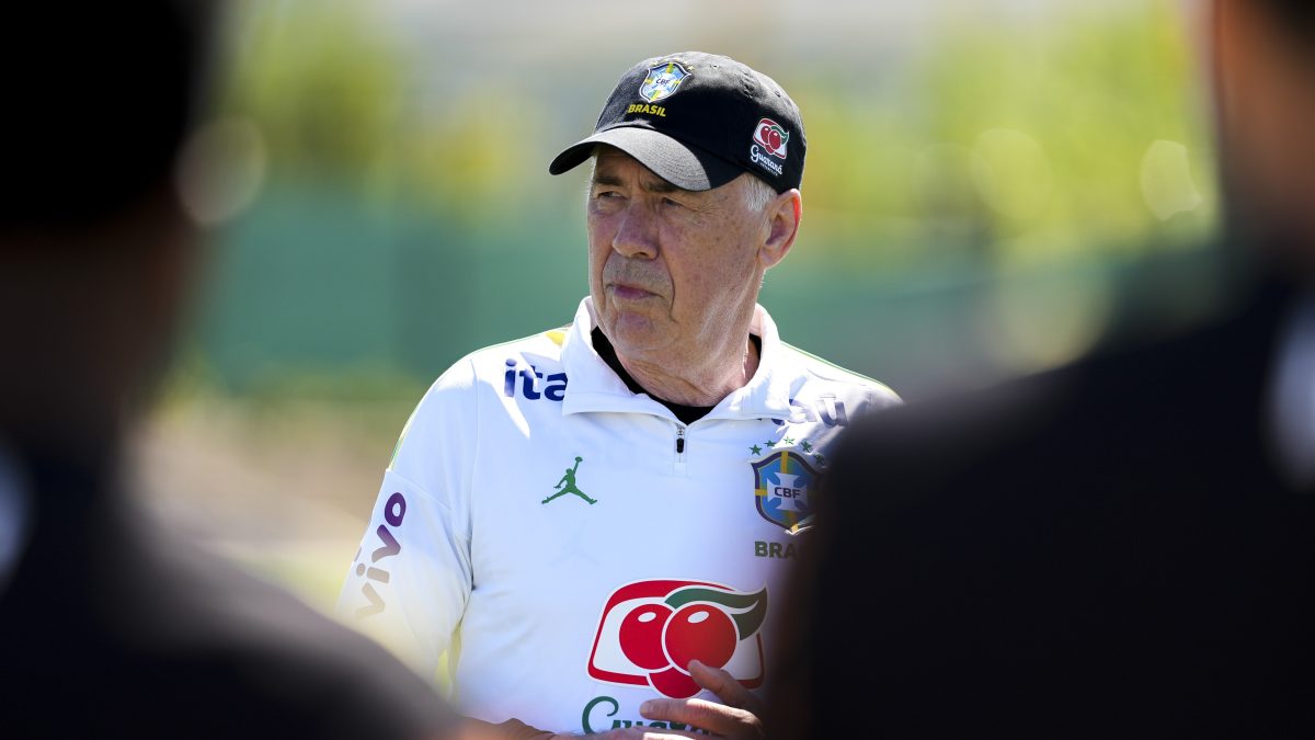 Brasil vence Egito, mas defesa exposta preocupa Ancelotti a uma semana da Copa