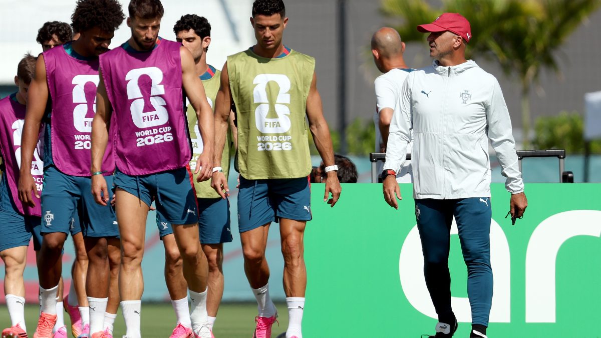 Portugal busca vitória para afastar crise: "Não espero rosas, mas há muito barulho que não é justo"