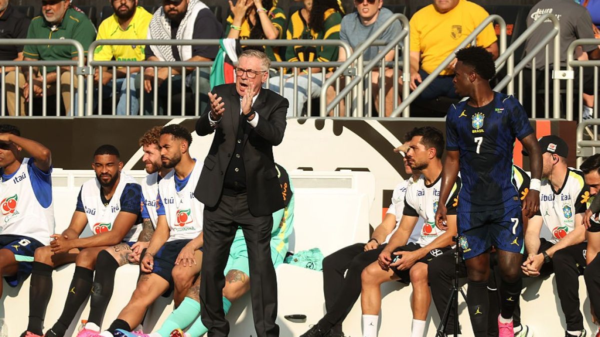 Ancelotti na seleção brasileira: crítica ao abandono da defesa, lição do futebol italiano