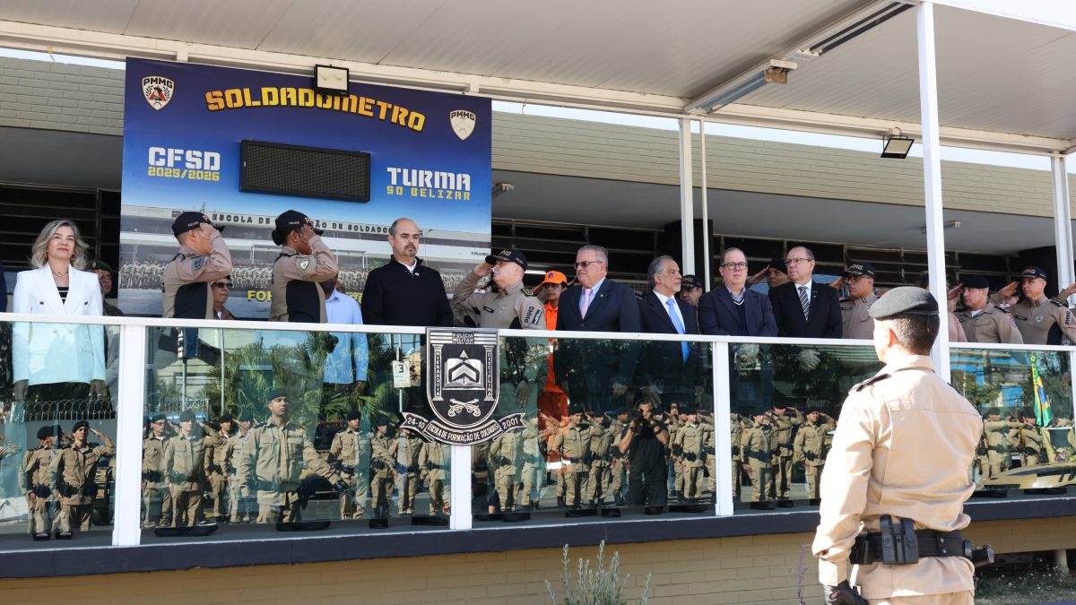 Governo de Minas abre celebrações dos 251 anos da Polícia Militar com lançamento de revista em quadrinhos