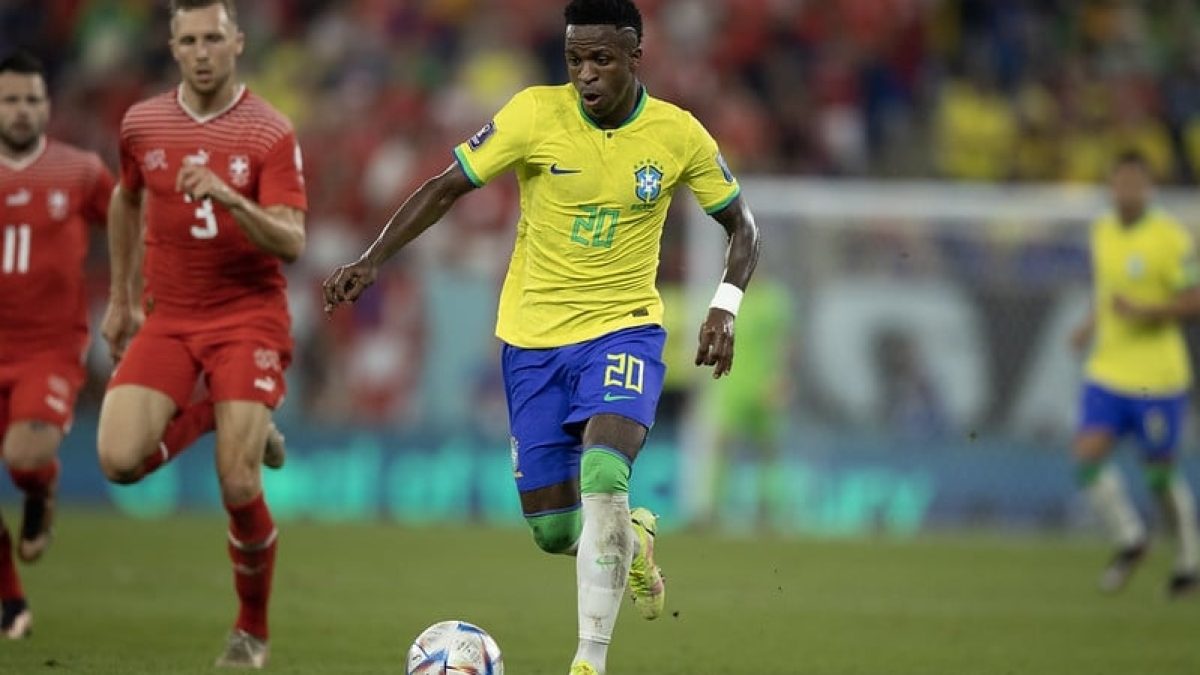 João Canalha: “A Seleção melhorou, mas ainda está longe de empolgar”