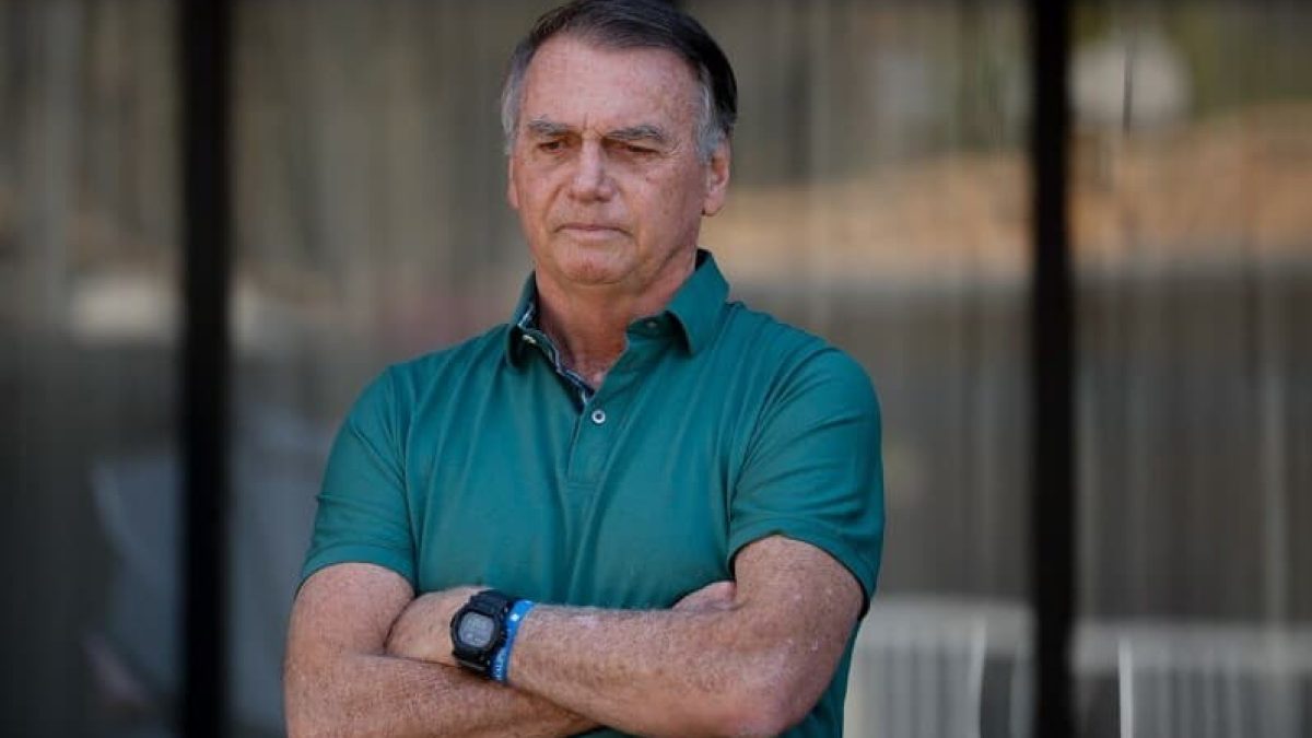 Defesa de Bolsonaro pede ao STF prorrogação da prisão domiciliar