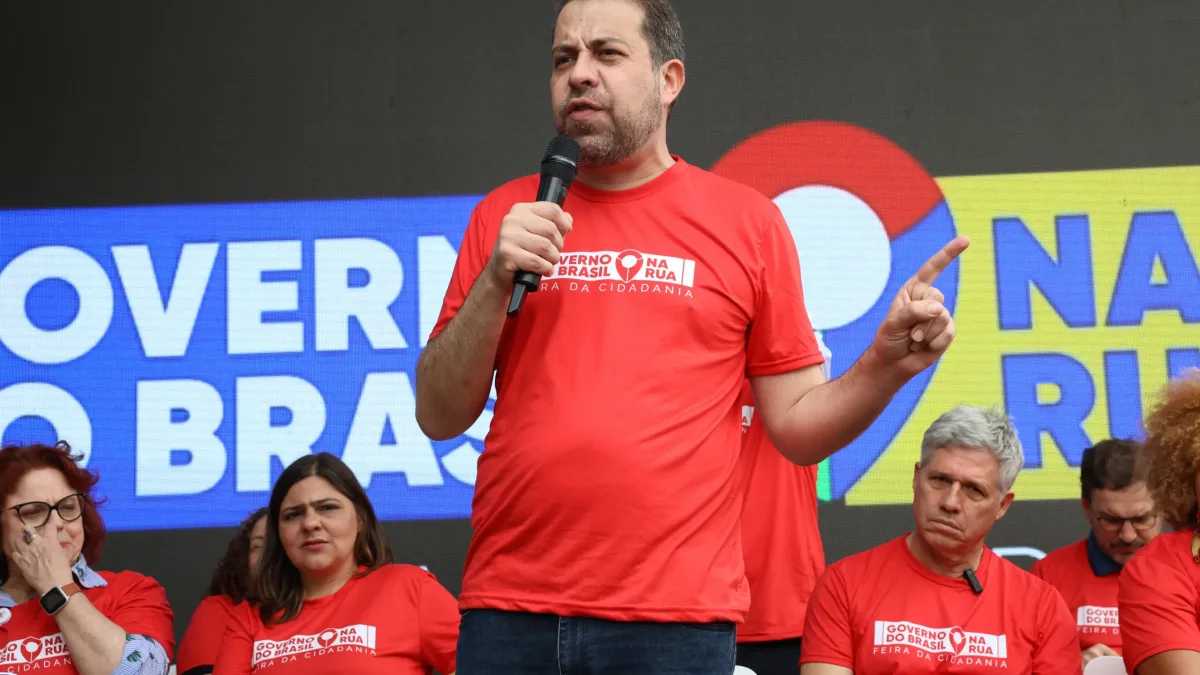 Porto Alegre recebe programa 'Governo do Brasil na Rua' com serviços gratuitos e anúncio de moradia popular