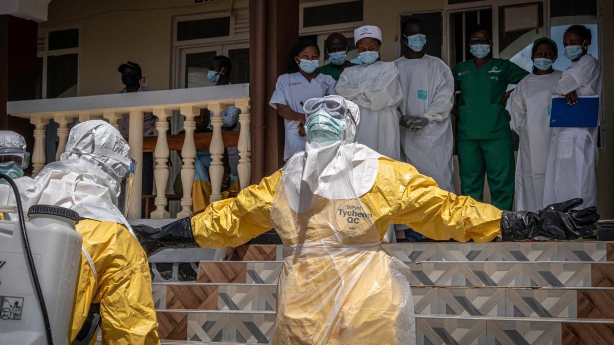 OMS alerta para propagação acelerada do ebola na RD Congo com 896 casos e 232 mortes