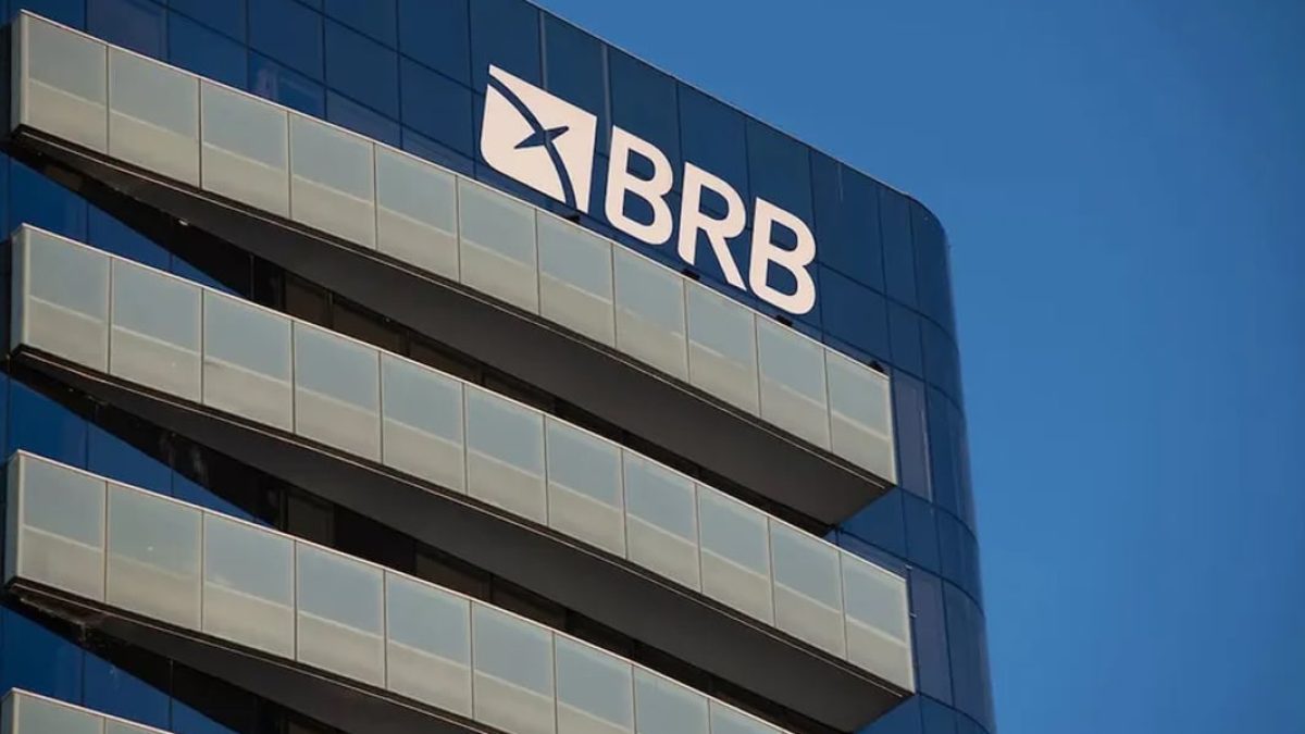 Operação mira descontos indevidos em folha de servidores do DF; BRB e PicPay são alvos