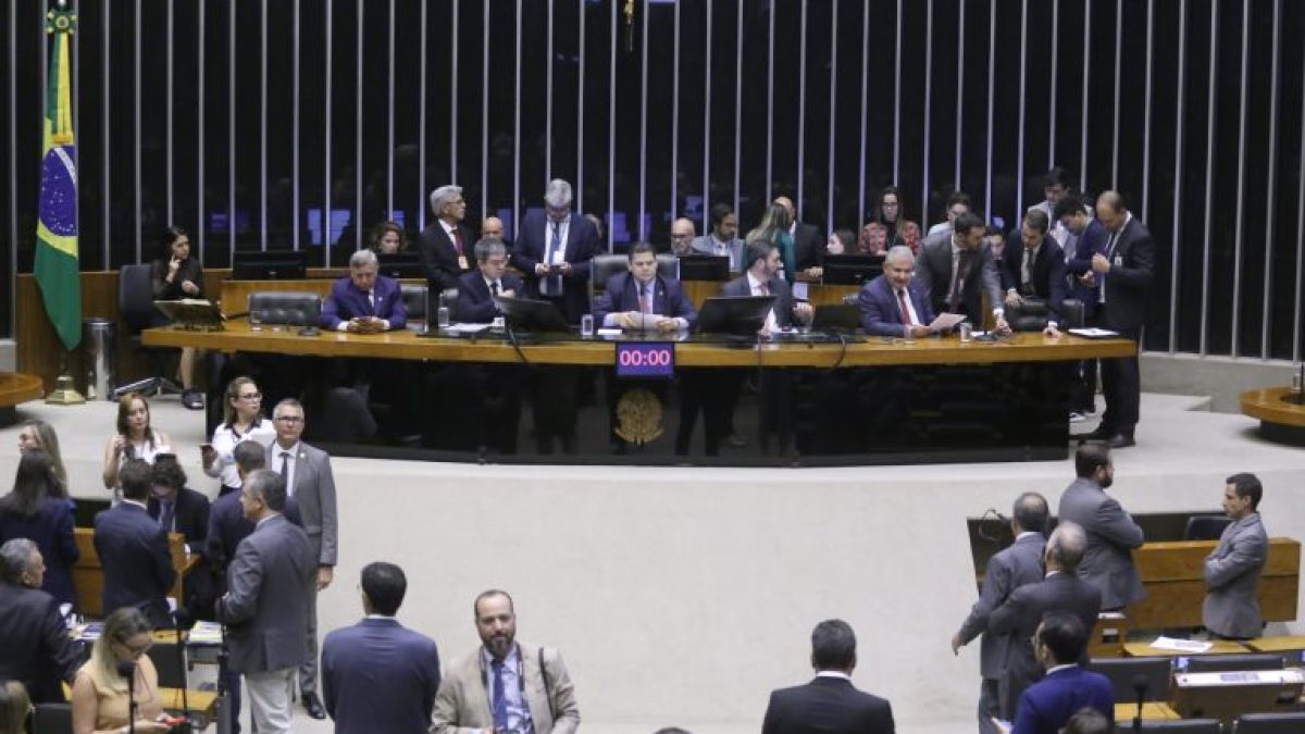 Congresso analisa 90 vetos presidenciais e 934 dispositivos em sessão conjunta nesta quinta-feira