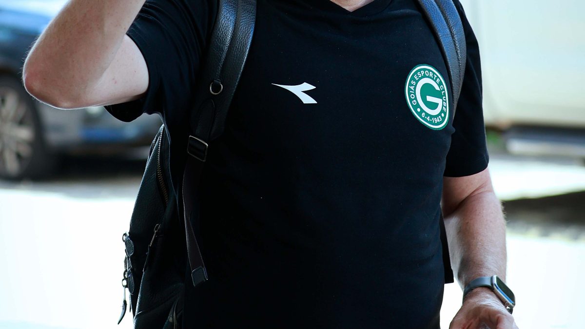 Daniel Paulista deixa o comando do Goiás após sequência sem vitórias na Série B