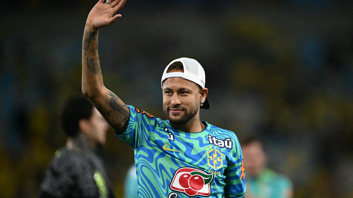 Neymar desfalca Brasil contra Egito e segue tratamento nos EUA