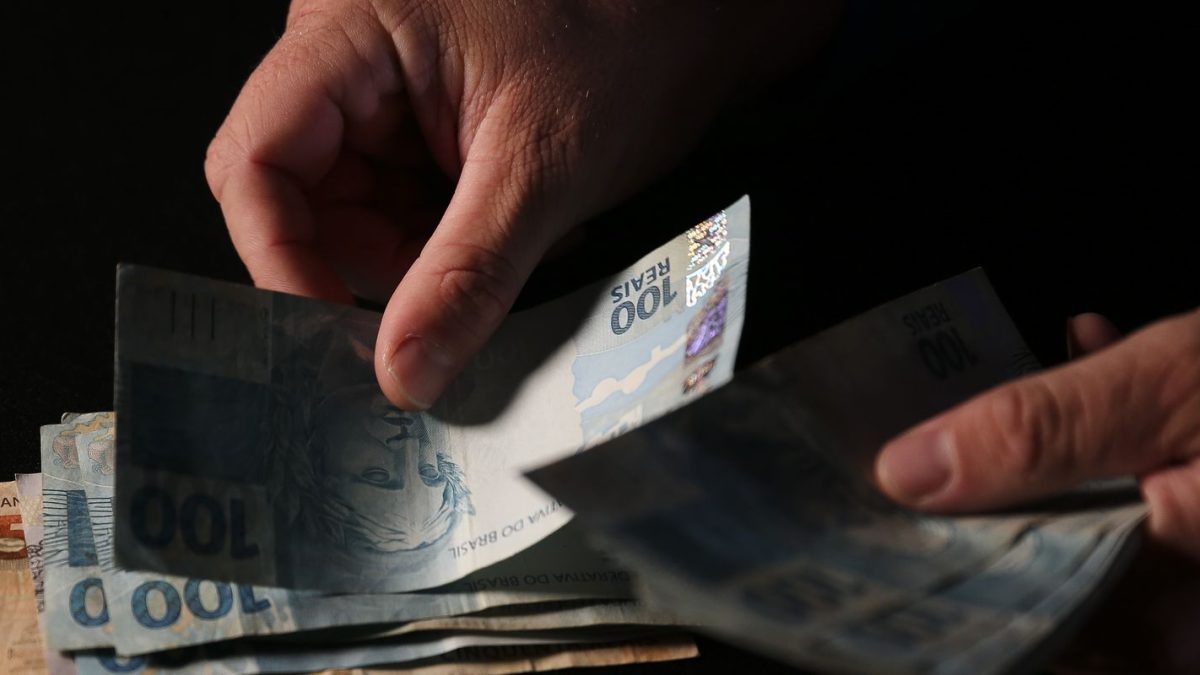 Brasileiros sacaram R$ 482,8 milhões em valores esquecidos em abril