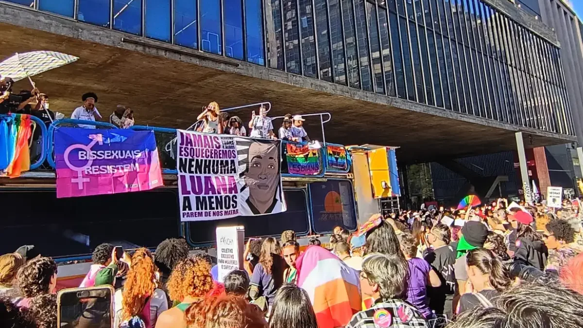 24ª Caminhada de Mulheres Lésbicas e Bissexuais em SP denuncia violência e pede justiça