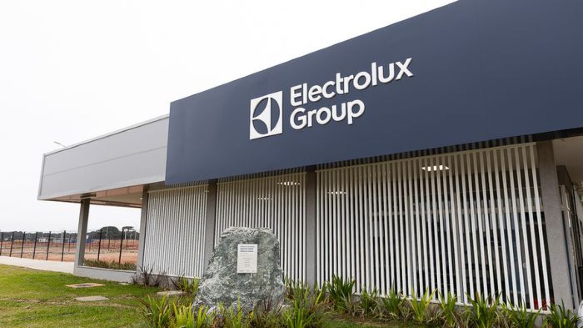 Electrolux atrela bônus de executivos à eficiência energética e destaca design brasileiro