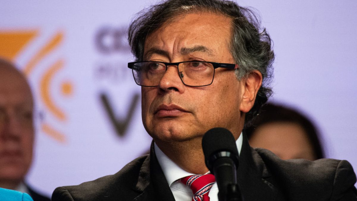 Eleição na Colômbia: Petro questiona contagem de votos e não reconhece vitória de opositor