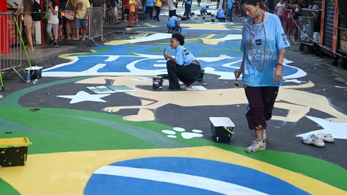 Quando surgiu a tradição de pintar as ruas para a Copa do Mundo?