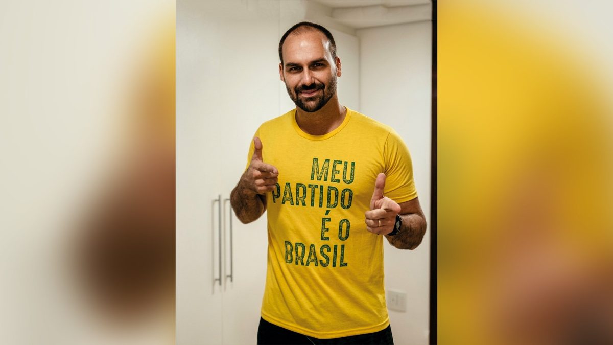 O camisa 10 de Lula: Eduardo Bolsonaro tem se revelado eficiente cabo eleitoral do petista
