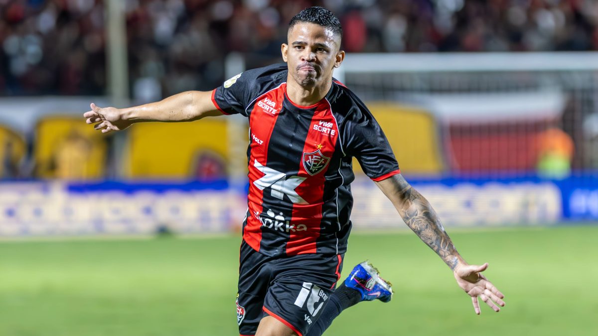 Vitória fecha semestre com título da Copa do Nordeste; veja destaques e decepções