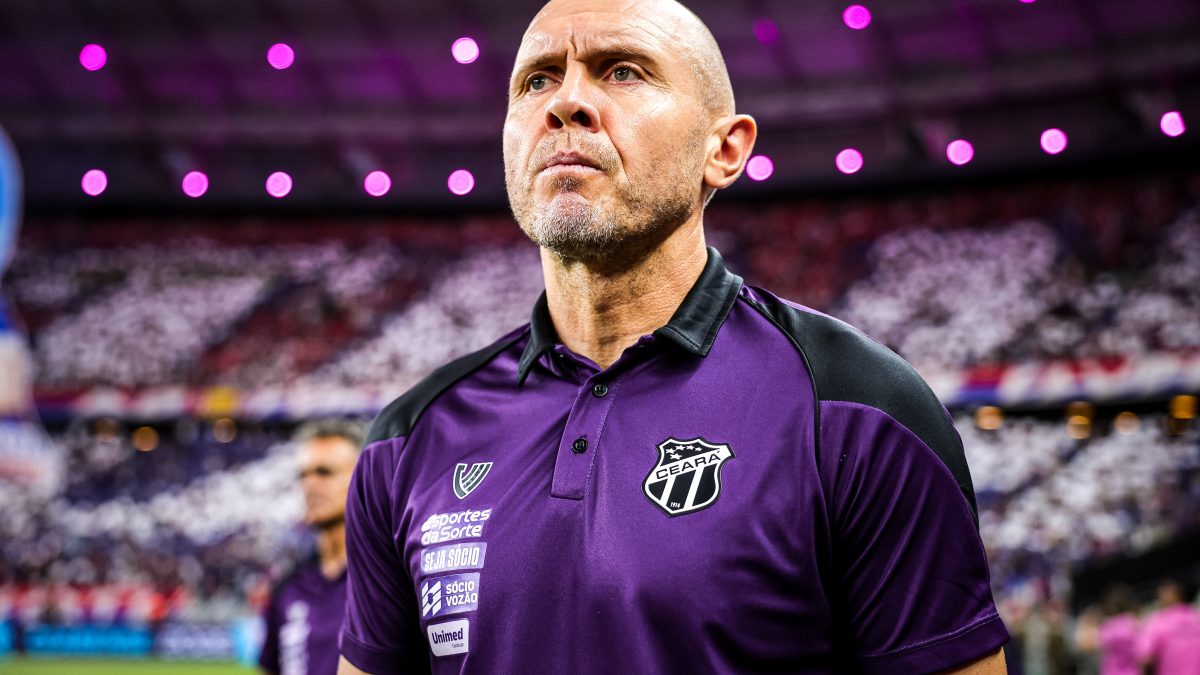 Goiás encaminha contratação do técnico Mozart, ex-Ceará