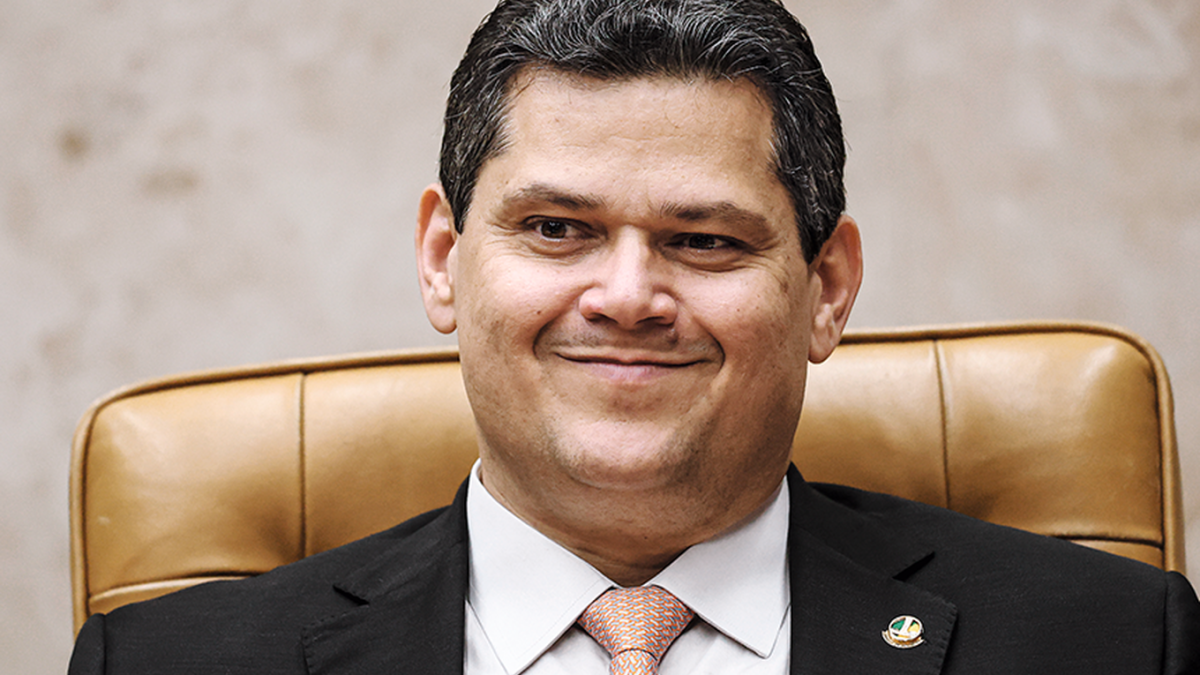 A ascensão de Davi Alcolumbre: do baixo clero à presidência do Senado e a derrota de Lula