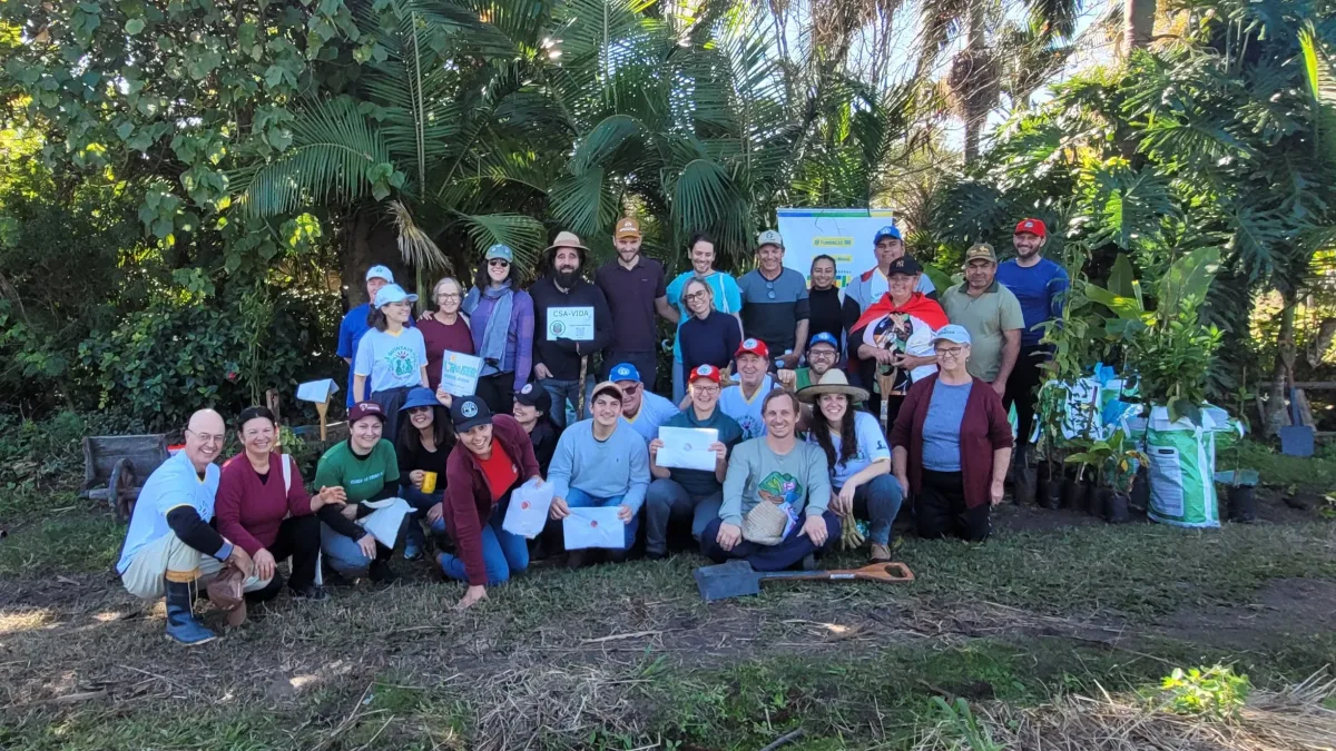 Famílias agricultoras no RS iniciam implantação de quintais agroflorestais após enchentes