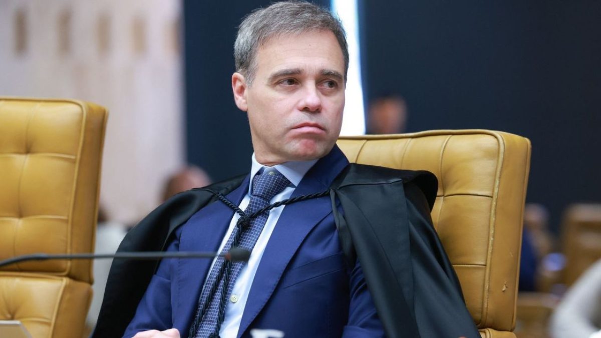 André Mendonça libera acesso a dados de 'Sicário' e rejeita 'delação seletiva' no caso Master