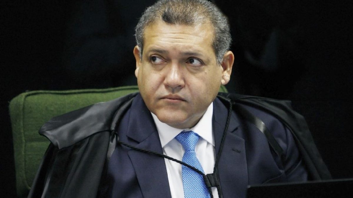 Nunes Marques suspende pesquisa AtlasIntel que mostra queda de Flávio Bolsonaro