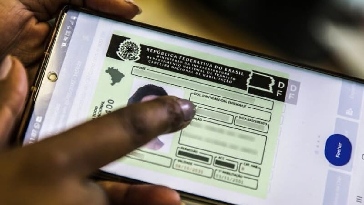 Entra em vigor lei que renova CNH automaticamente; exames seguem obrigatórios