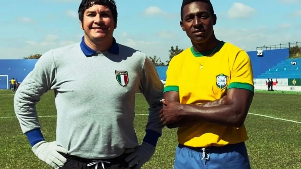 Ex-goleiro do Inter interpreta italiano em série da Netflix sobre o tri de 1970