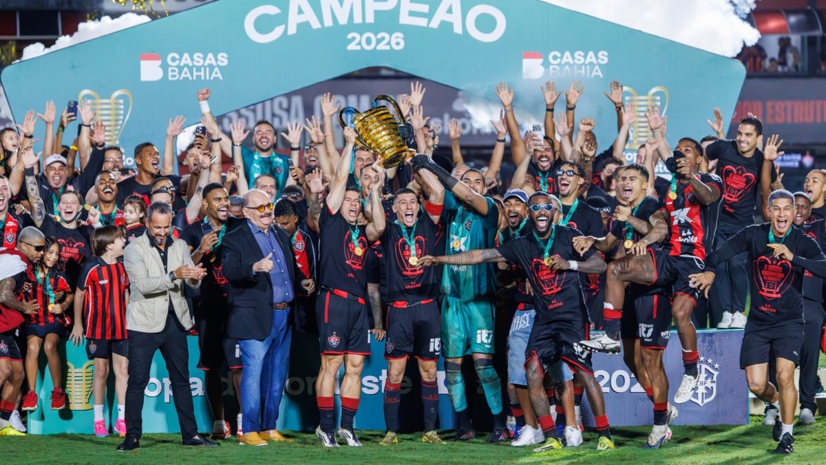 Vitória vence Fortaleza de virada e conquista o pentacampeonato da Copa do Nordeste