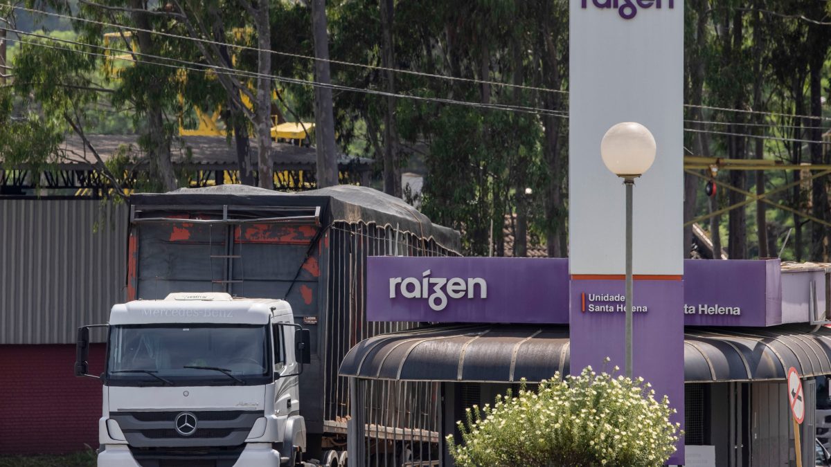 Cisão da Raízen prepara venda da divisão de combustíveis, avaliam analistas