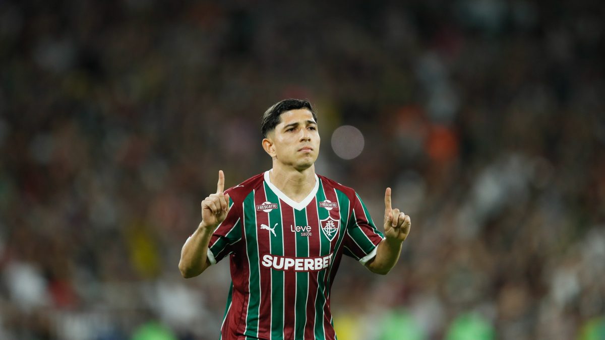 Savarino assume cobranças de pênalti no Fluminense com 100% de aproveitamento