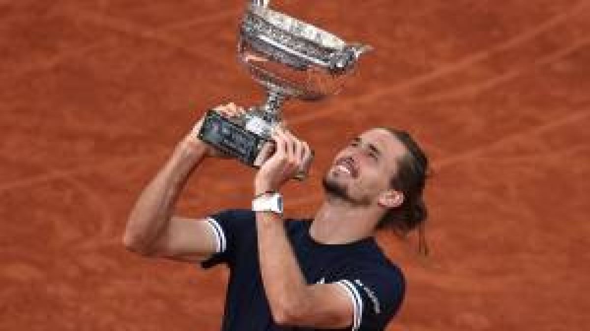 Zverev supera Cobolli em final de cinco sets e conquista primeiro Grand Slam em Roland Garros