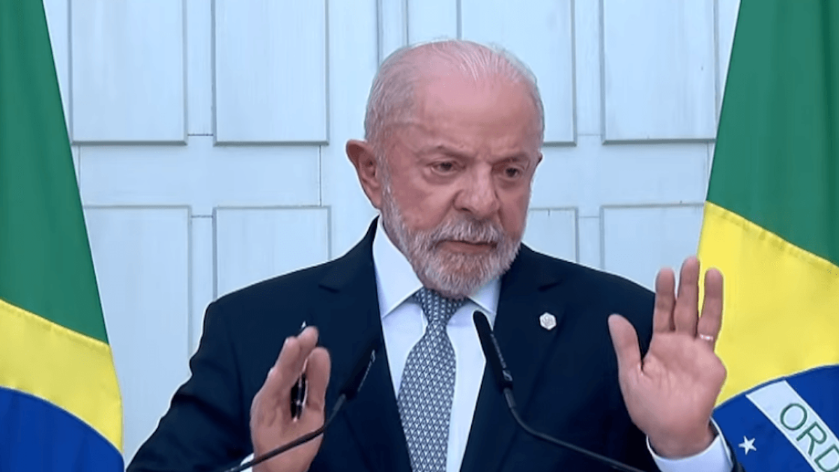 Lula pede que Trump não interfira em eleições brasileiras durante cúpula do G7