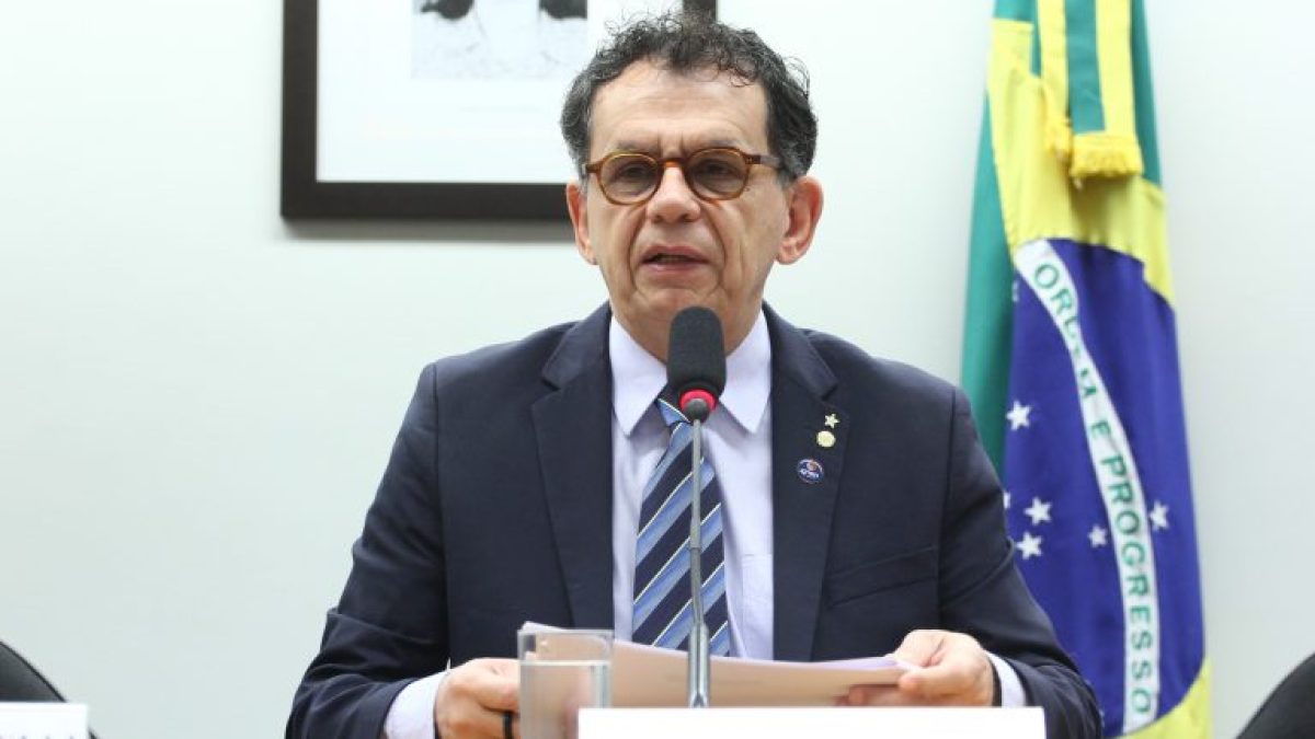 Comissão aprova gratuidade na emissão de documentos pessoais para idosos