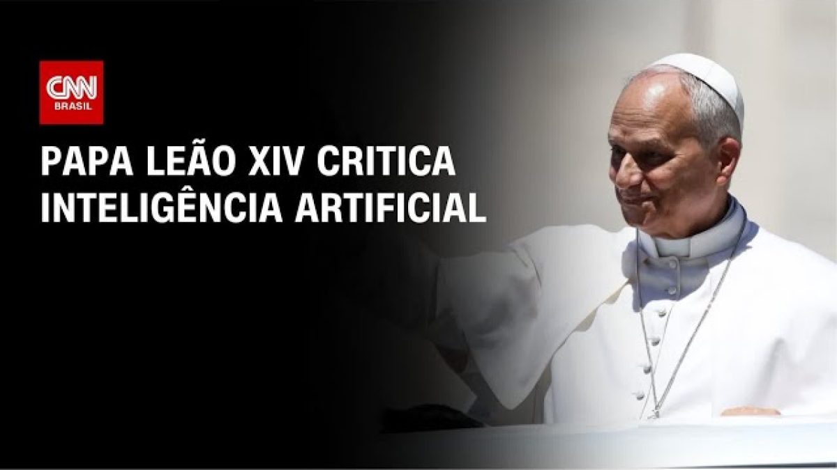 Papa Leão XIV brinca que jovens podem preferir Bad Bunny a ele