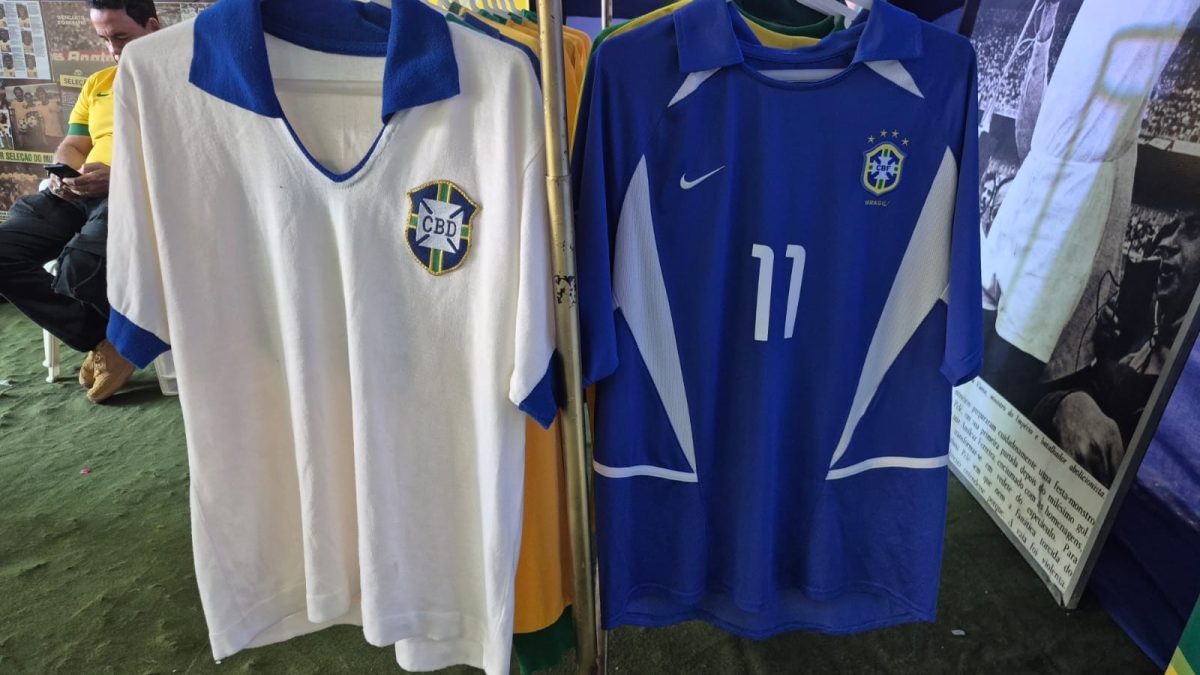 Exposição em Ubá durante a Copa do Mundo relembra glórias da Seleção Brasileira
