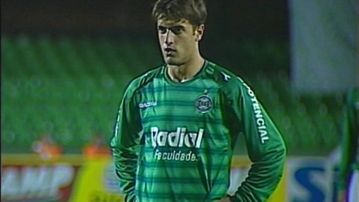 Como o Coritiba se inspirou em time escocês para lançar camisa de estilo inédito há 20 anos