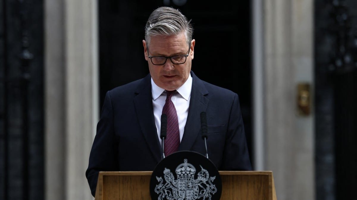 Primeiro-ministro britânico, Keir Starmer renuncia e abre caminho para ala mais à esquerda do Partido Trabalhista