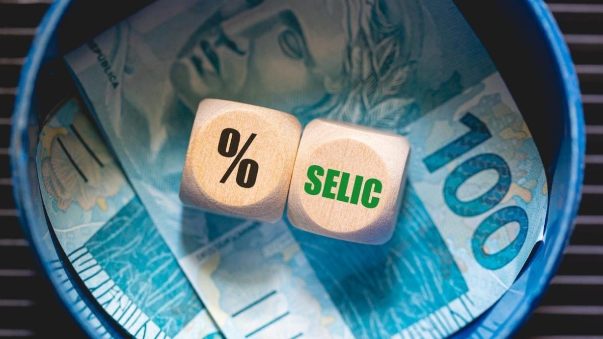 Copom reduz Selic a 14,25% ao ano, mas analista vê pausa inevitável no ciclo de cortes